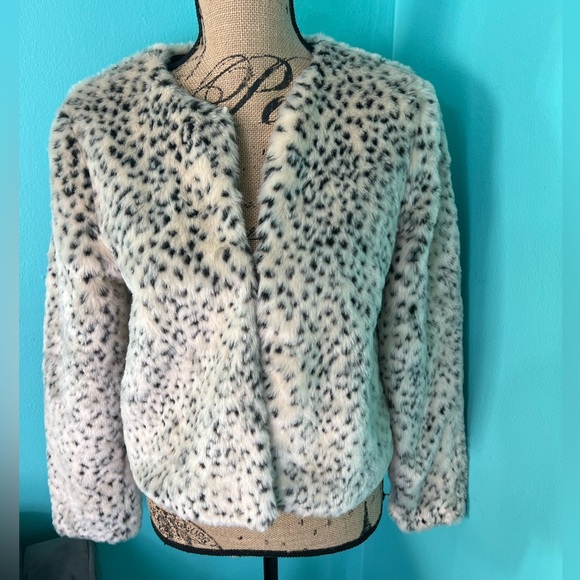 EUC Vans Wilder Cheetah Print Faux Fur Plush Jacket Size Medium - Picture 3 of 11